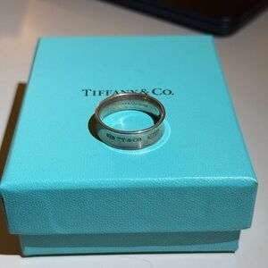 Tiffany & Co. Tiffany 1837 Ring in Silver, Medium, Men size 9.5